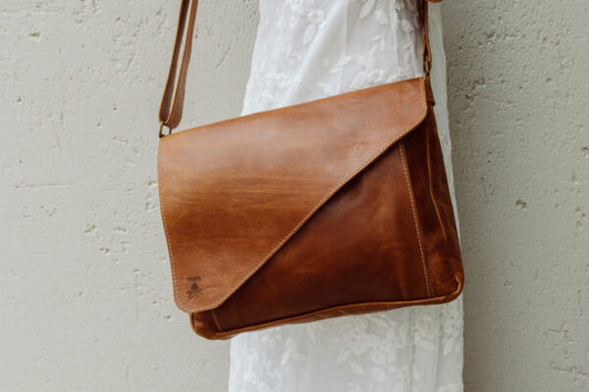 5 Best Women’s Leather Laptop Bags in 2022