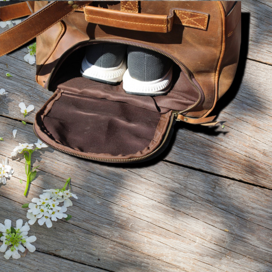 Top 5 Leather Gym Bags This Year