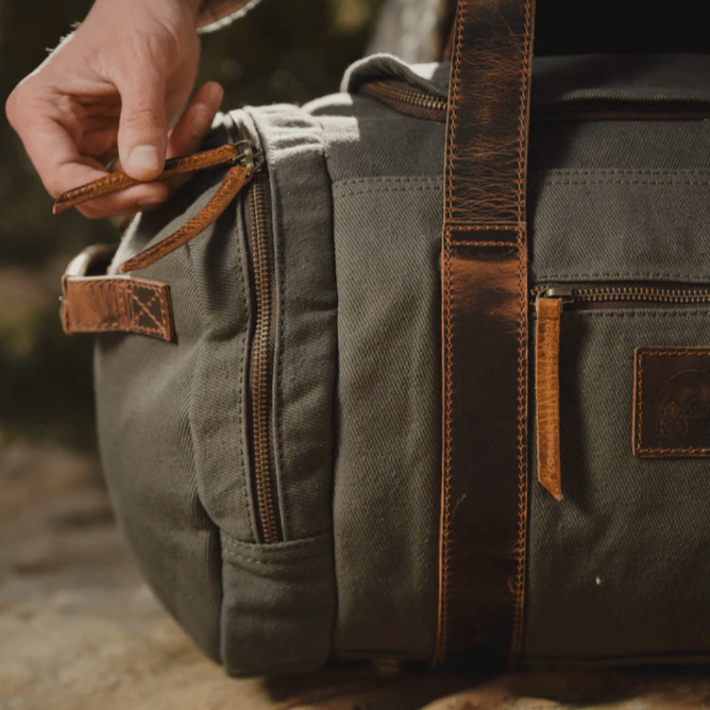 The Lliamna | Men's Classic Leather Duffel Bag