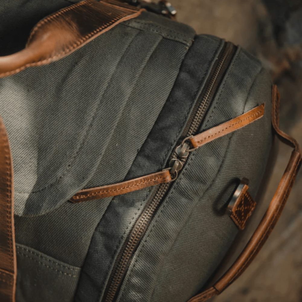 The Lliamna | Men's Classic Leather Duffel Bag