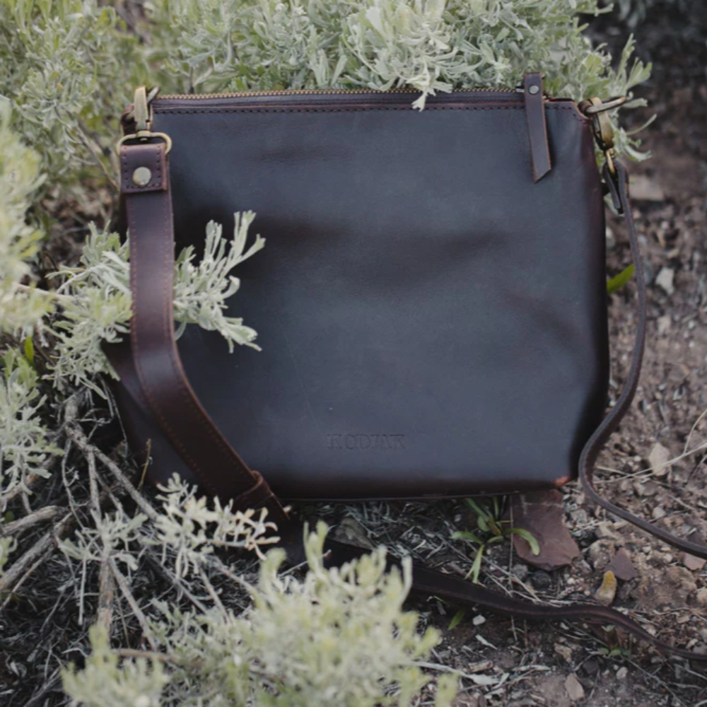 The Wanderer Crossbody | Classic adventure crossbody