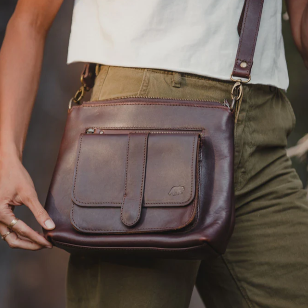 The Wanderer Crossbody | Classic adventure crossbody