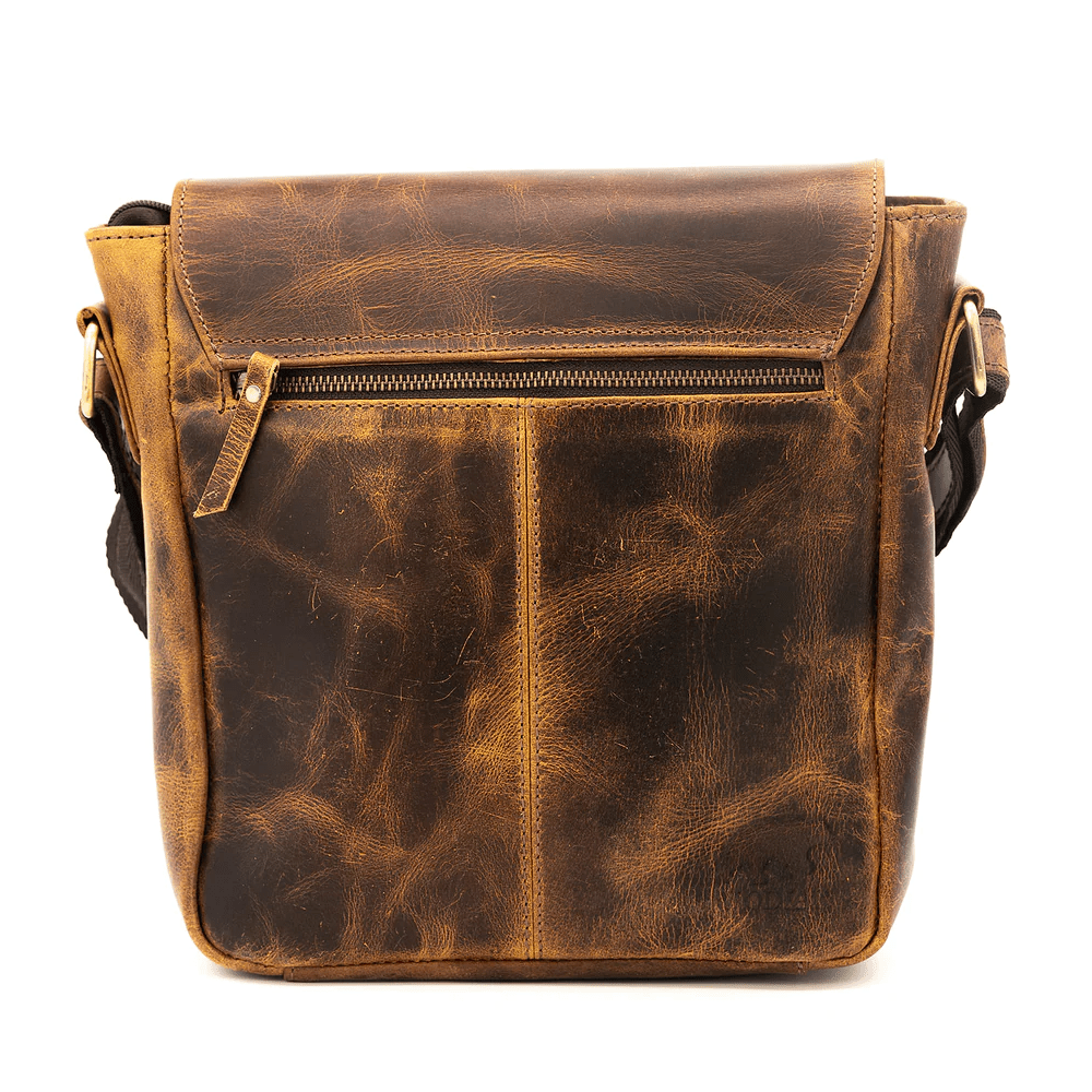 The Cordova Messenger | Everyday Carry Leather Messenger
