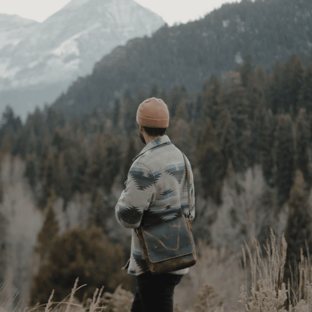 The Cordova Messenger | Everyday Carry Leather Messenger