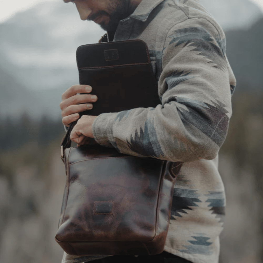 The Cordova Messenger | Everyday Carry Leather Messenger