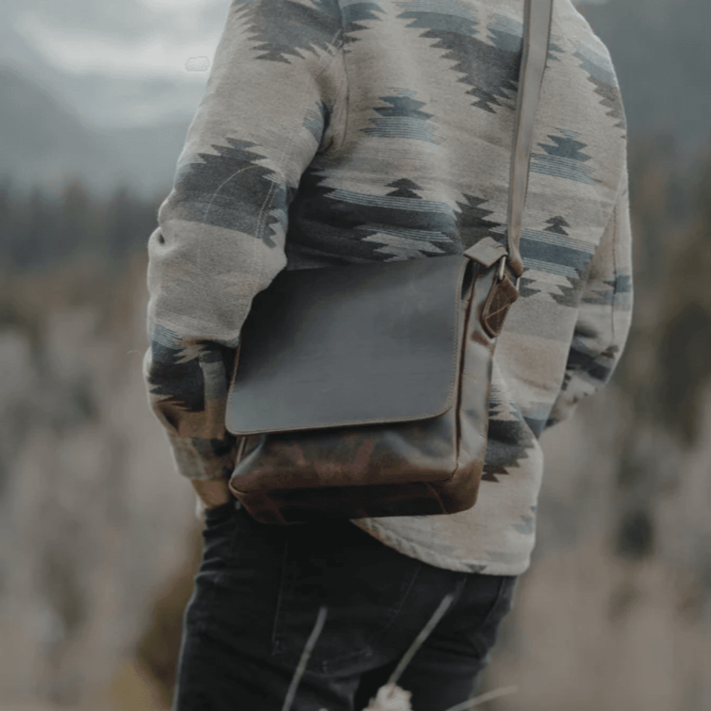 The Cordova Messenger | Everyday Carry Leather Messenger