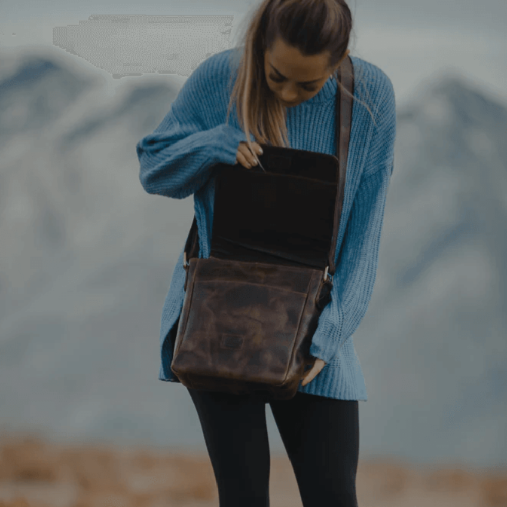 The Cordova Messenger | Everyday Carry Leather Messenger