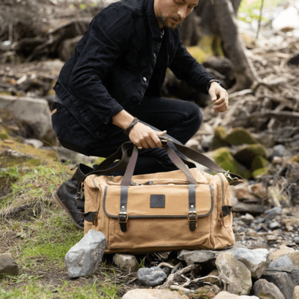 The Canvas Denali | Travel Weekend Bag