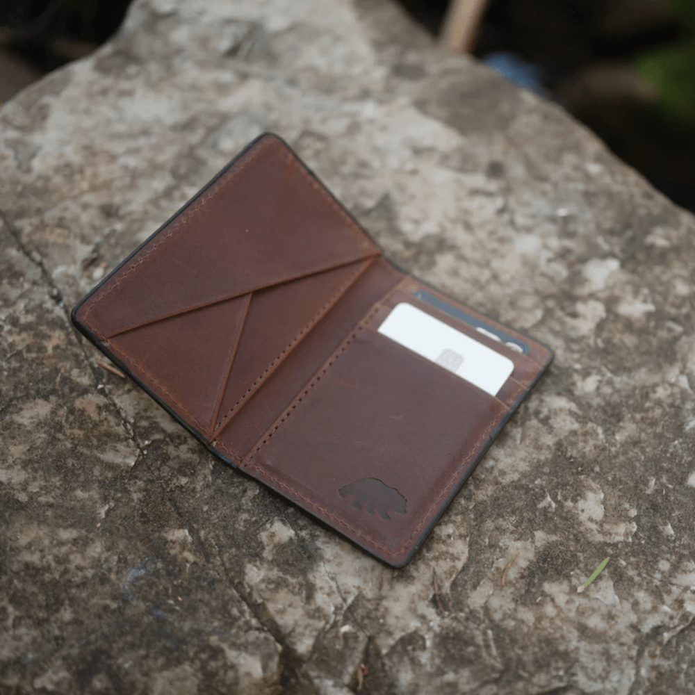 Knik Bifold | A Minimalist Wallet