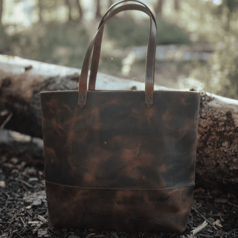 The Juneau Leather Tote | All Day Vintage Crossbody