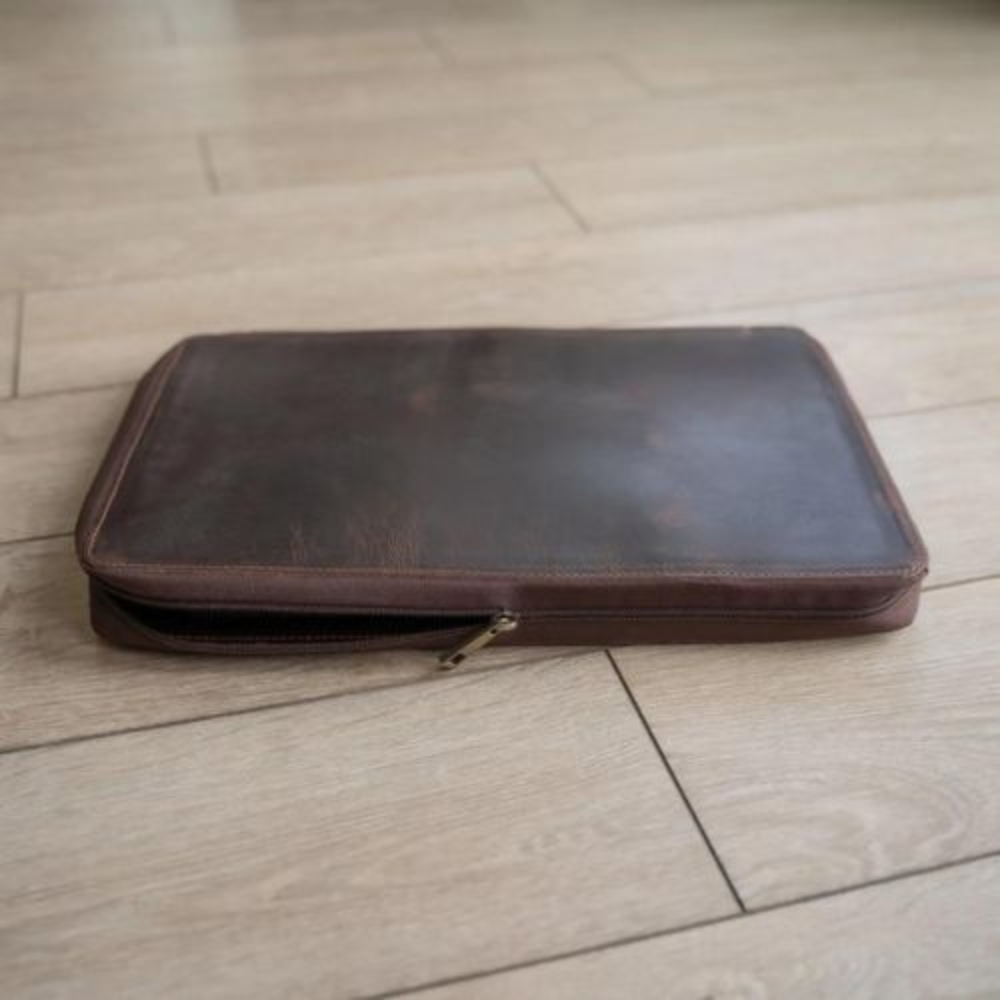 The Buffalo MacBook Portfolio | Top Grain Leather Portfolio