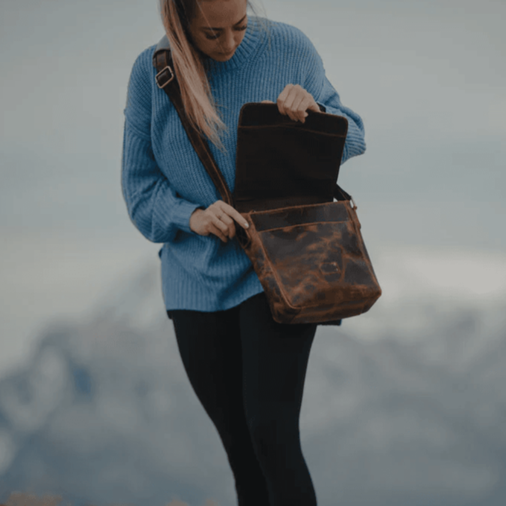The Cordova Messenger | Everyday Carry Leather Messenger