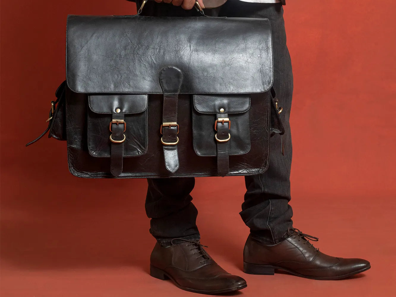 Black Leather Messenger Briefcase Bag for Men The Real Leather Co