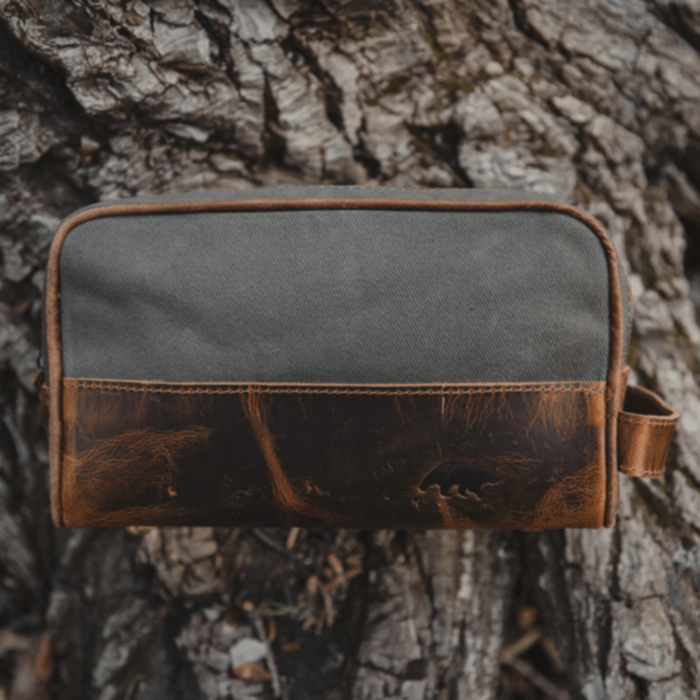 Canvas Dopp Kit | Classic Toiletry Bag