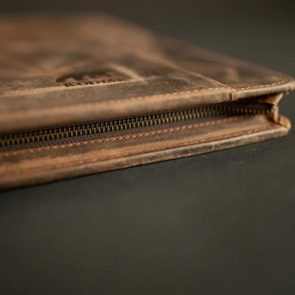 The Nomad Portfolio | Men's Top Grain Leather Portfolio