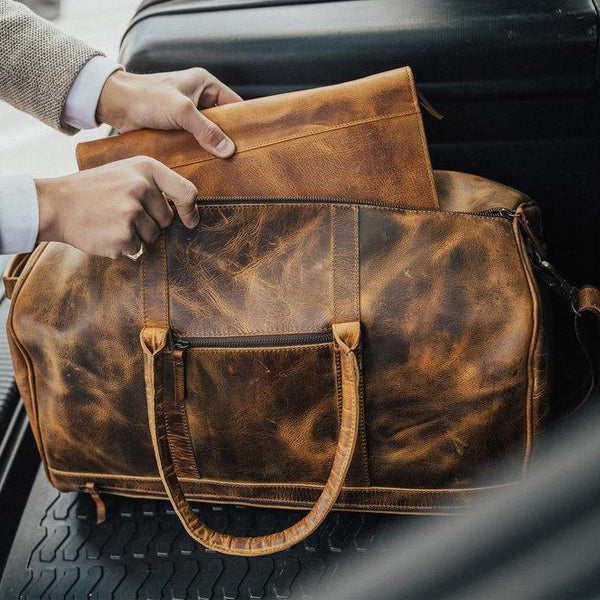 Men's Leather Duffel Bag - Airport Travel Weekend Bag Opening