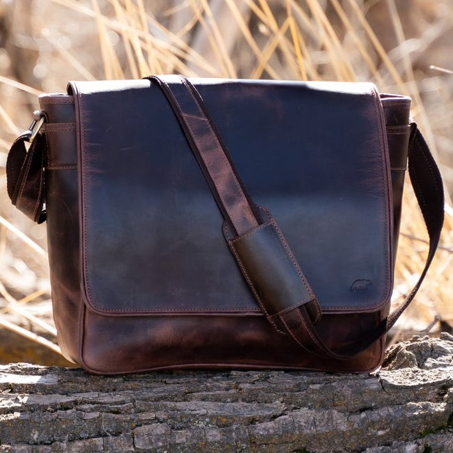 Leather Messenger Bag For Men For 15 and 17 Inch Laptops Brown Sat