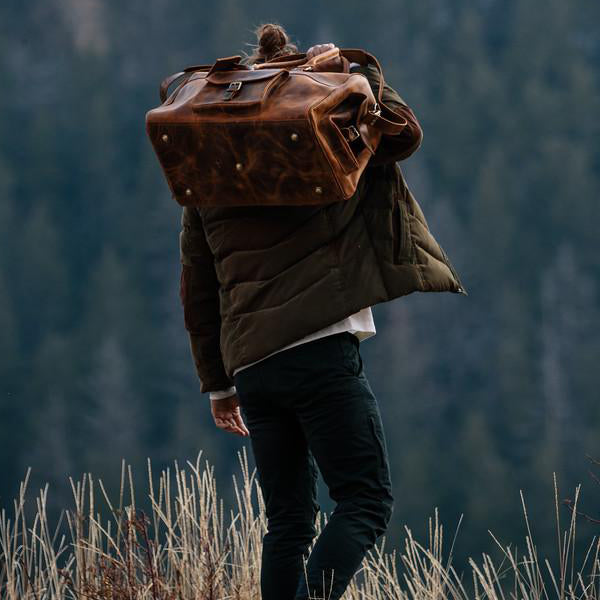 Men's Buffalo Leather Duffel Bag - Weekend Bag for Travel bottom feet